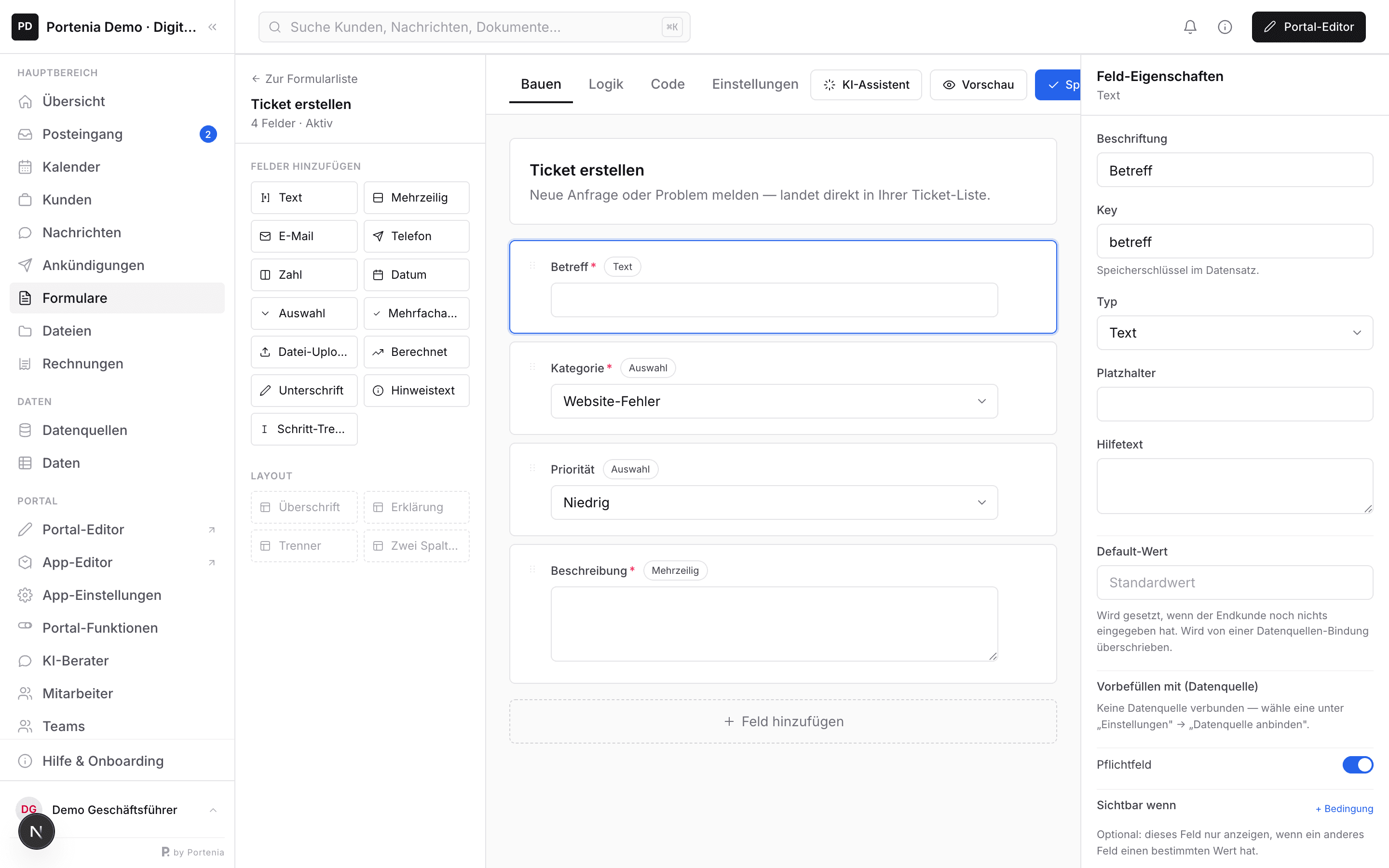 Form-Builder mit Feldpalette und Feld-Eigenschaften